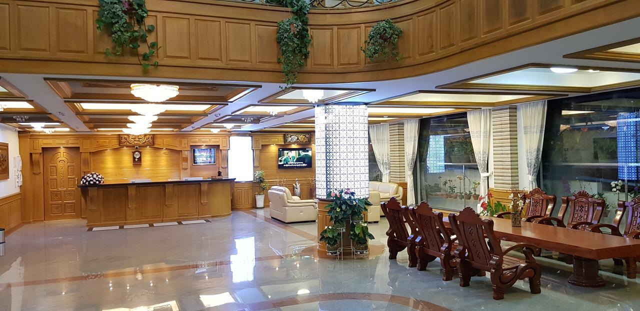 Mountain Star Hotel Таунджи Экстерьер фото