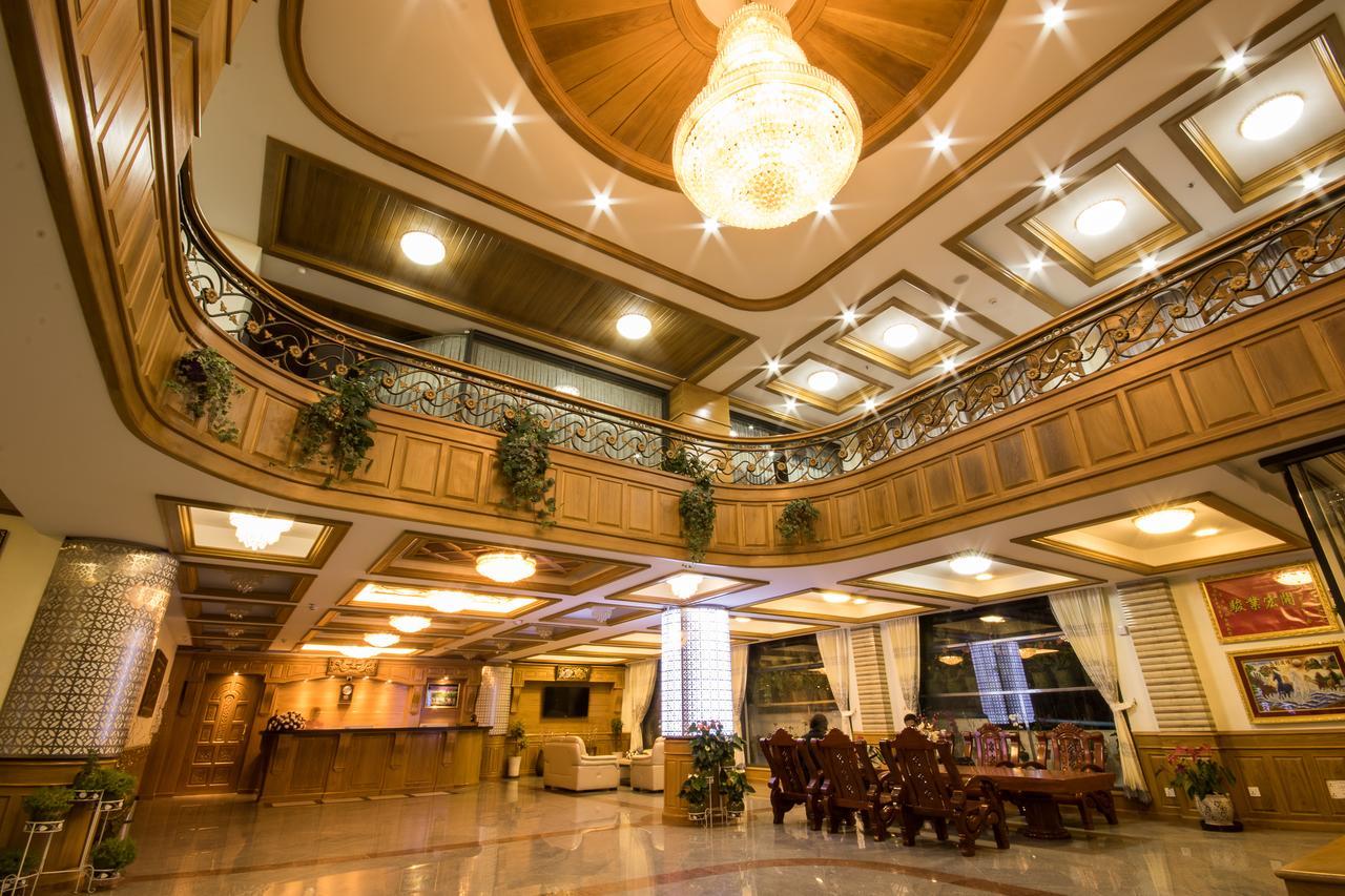 Mountain Star Hotel Таунджи Экстерьер фото